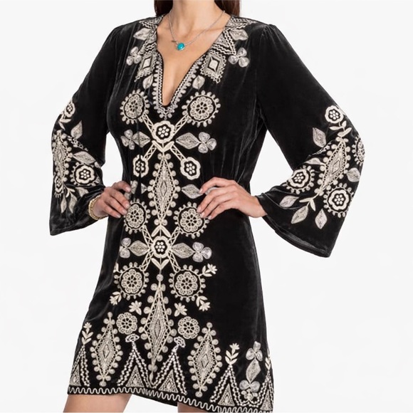 Johnny Was heavily embroidered Liona Velvet Kimono Sleeve Dress NWT